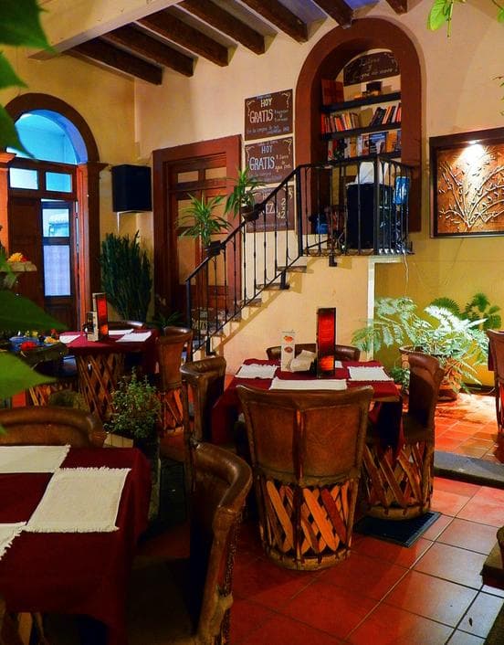 Ambientes La Finca de Adobe