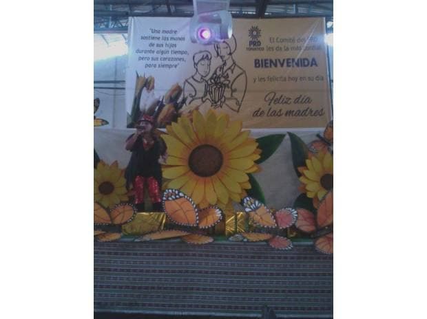 IMITADORA DE JENNI RIVERA CANTANDO CON BANDA O MARIACHI