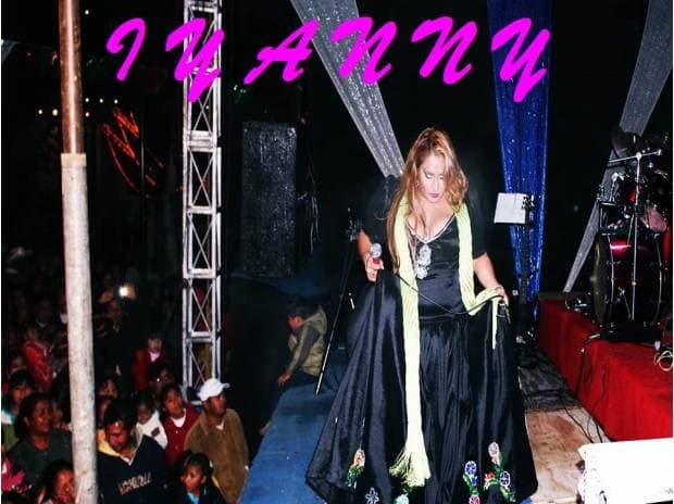 IMITADORA DE JENNI RIVERA CANTANDO CON BANDA O MARIACHI