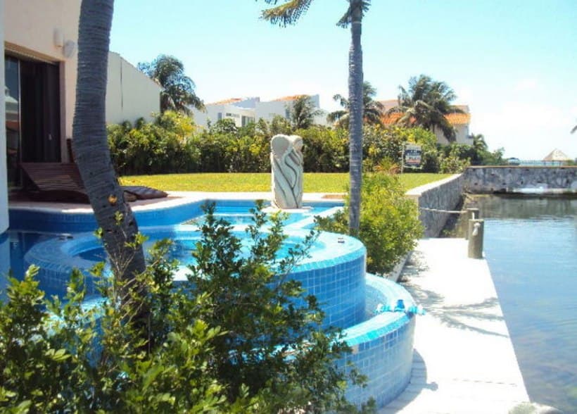 Venta de Casas en Cancún Costa Realty