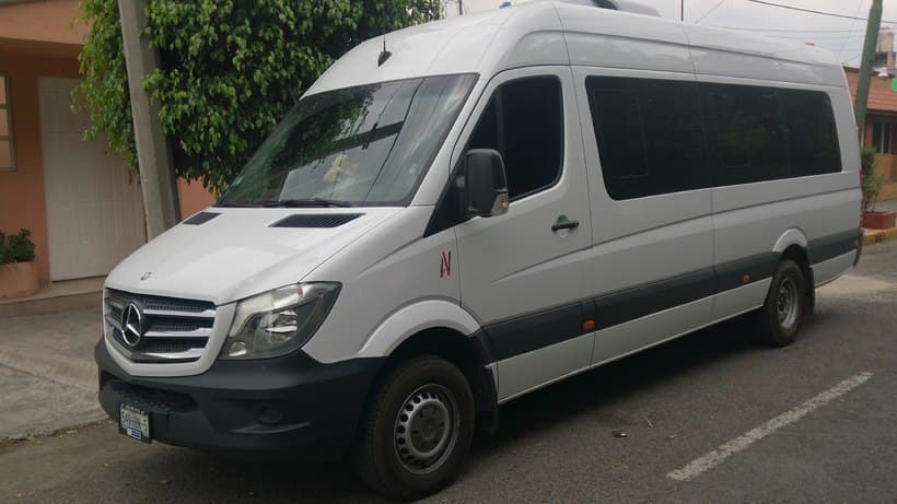 AV GROUP TRAVEL