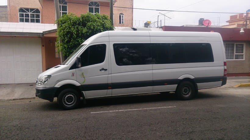 AV GROUP TRAVEL