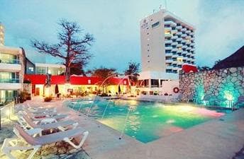 Fachada del Hotel